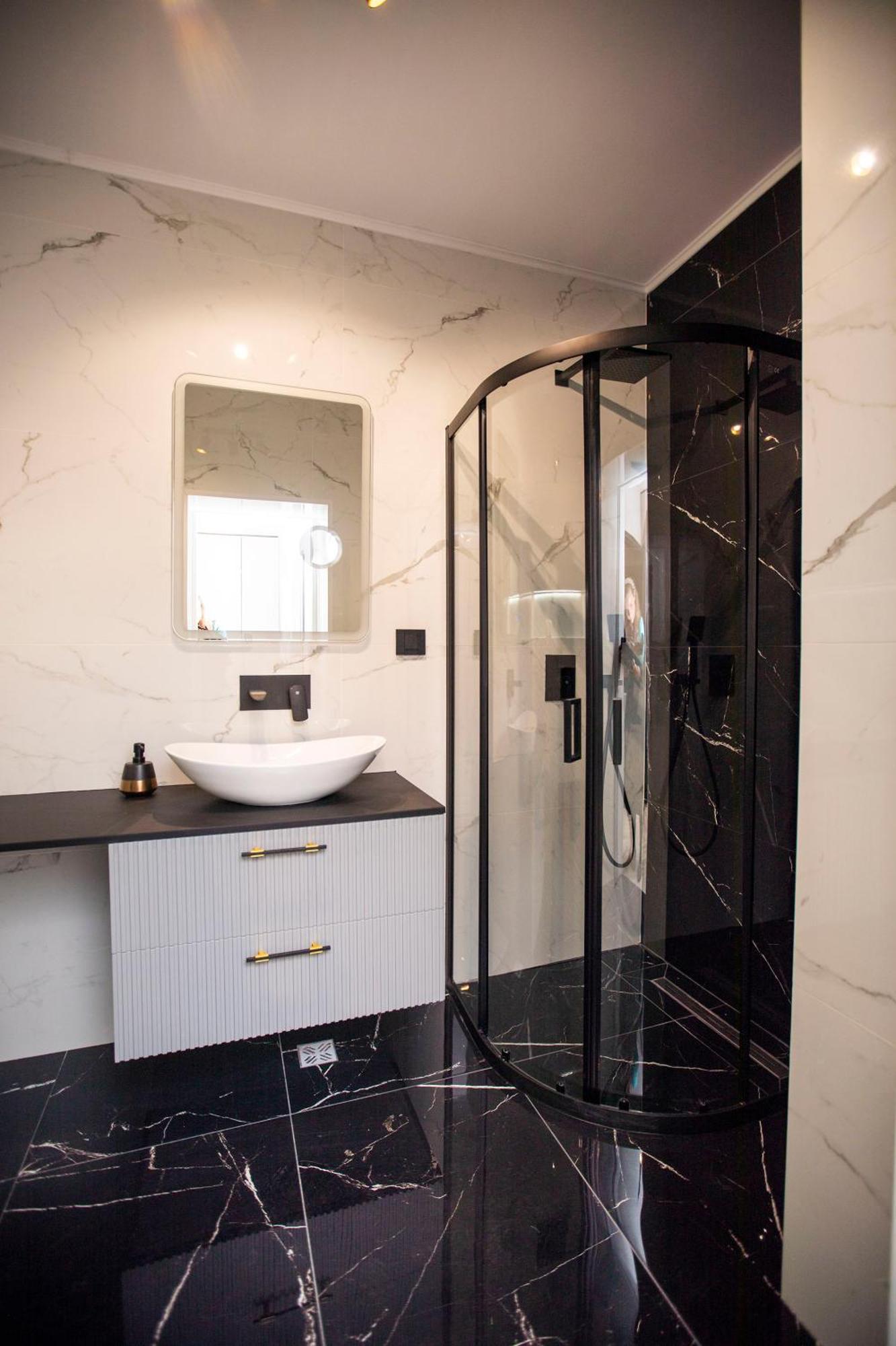 קלוז'-נאפוקה Boudoir 139 Apartments City Tower -18Th Floor מראה חיצוני תמונה